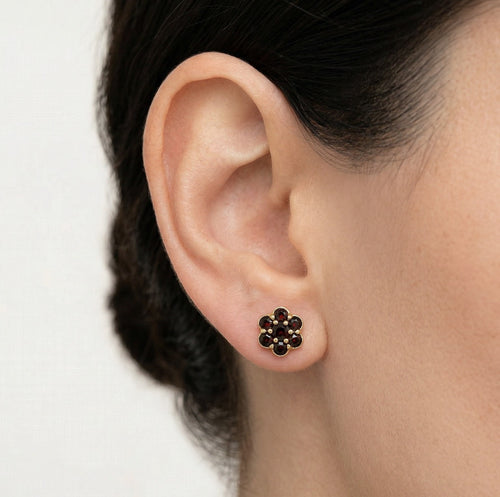 Garnet flower stud earrings
