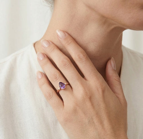 Bague en or rose avec améthyste et diamants