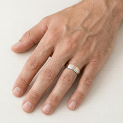 Halb Rosé- und Weißgold Ehering