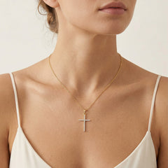 Pendentif croix en zircon cubique