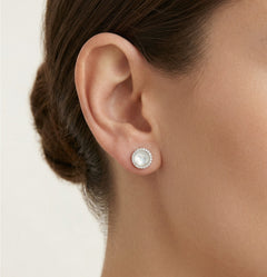 Stříbrné kulaté náušnice s perlou