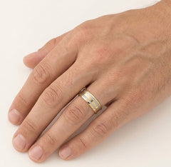 Zweifarbige Gold-Eheringe mit Spezialdesign