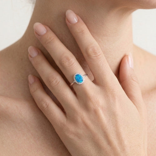 Bague royale douce avec opale