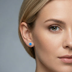 Royal runde blaue Opal Ohrstecker
