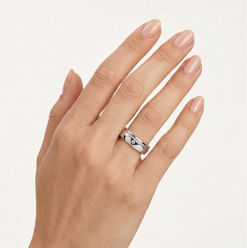 Anillos de boda elegantes de oro blanco