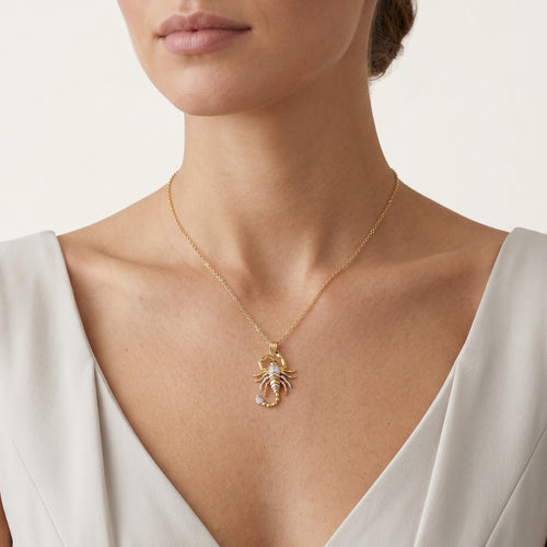 Gold-Skorpion-Anhänger