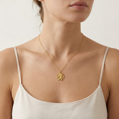 Colgante de león checo en oro