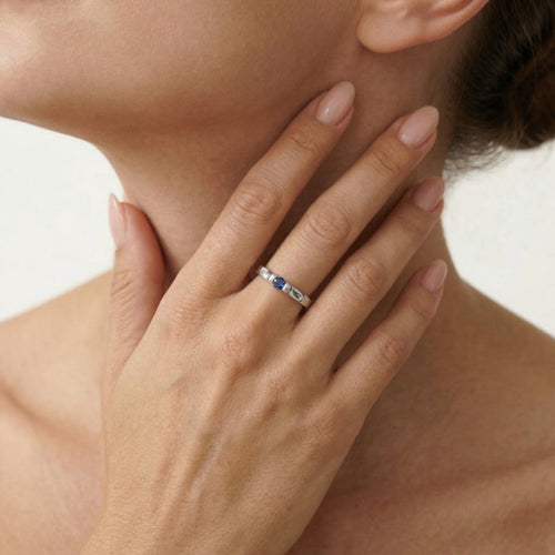 Minimalistic white gold sapphire ring