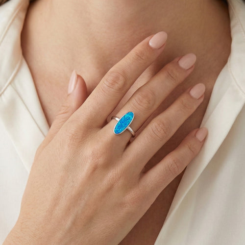 Bague longue en opale