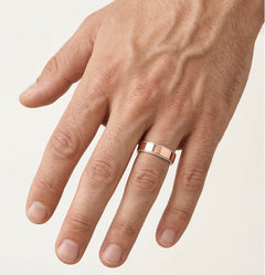 Alliance large élégante en or rose avec pierres optionnelles