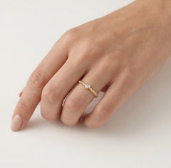 Bague en or élégante avec diamant rond