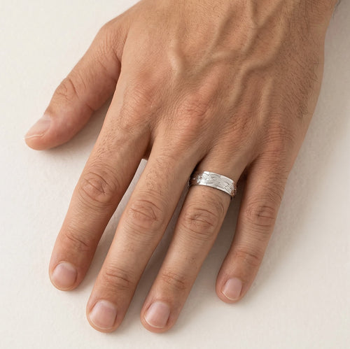 Bague de mariage blanche maître-ouvrage