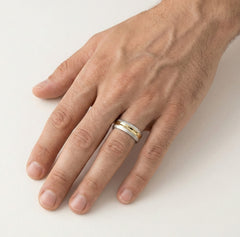 Bicolor-Trauring aus Gold in runder Form