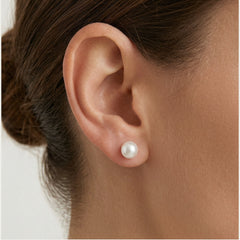 Pearl earrings in yellow gold with screwback for baby