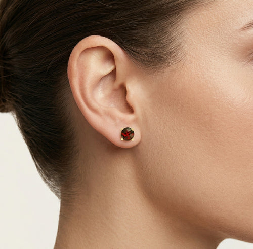 Classic round garnet studs