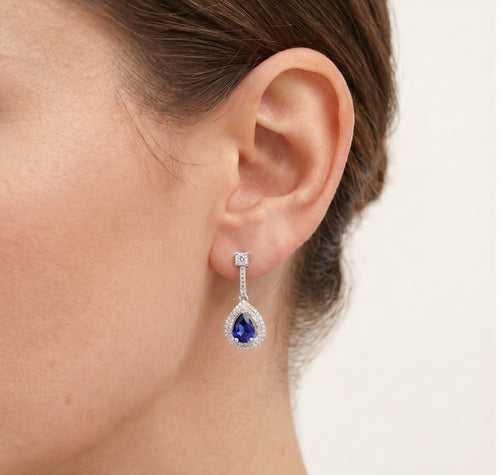 Boucles d'oreilles pendantes en diamant et or avec saphir et fermeture poussette