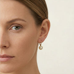 Boucles d’oreilles simples en or avec perle
