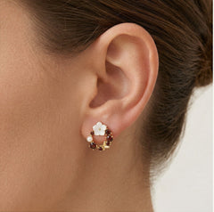 Boucles d’oreilles rondes en grenat avec perle