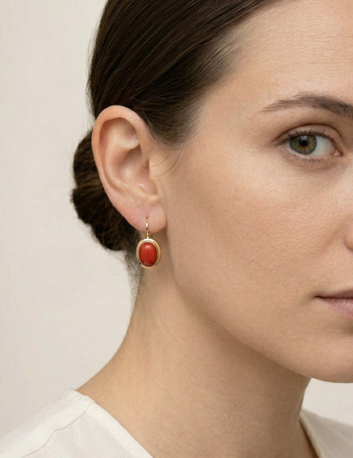 Klassische Korallen-Ohrringe