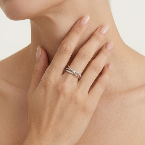 Bague en argent avec cubic zirconia éclatant