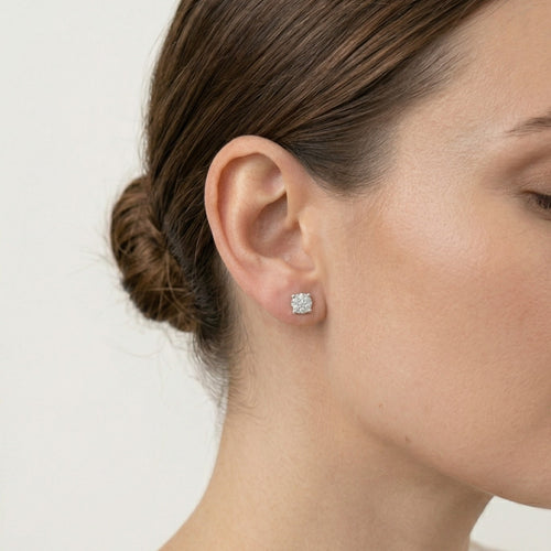 Elegantní náušnice z růžového zlata s diamanty