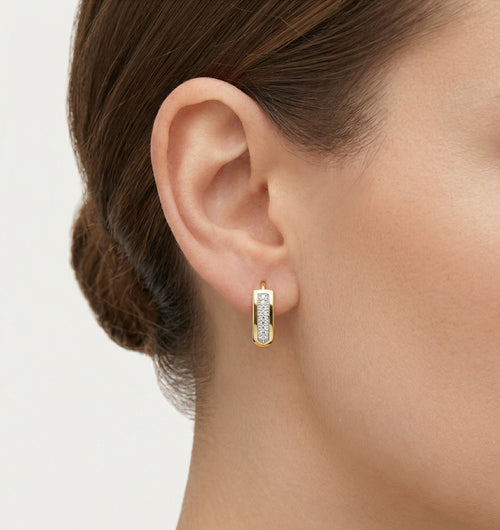 Ohrstecker mit einer Reihe aus Gold