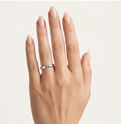 Alliance classique en or blanc