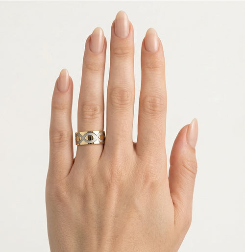 Einzigartiger Trauring aus Weiß- und Gelbgold