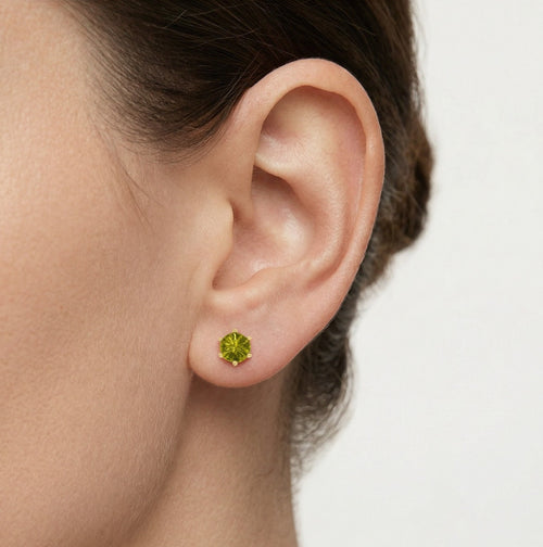 Stylish moldavite studs