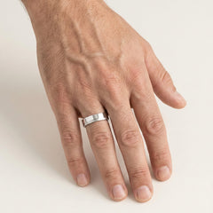 Weißgold-Trauringe mit und ohne Steine