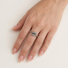 Bague serpent à deux têtes