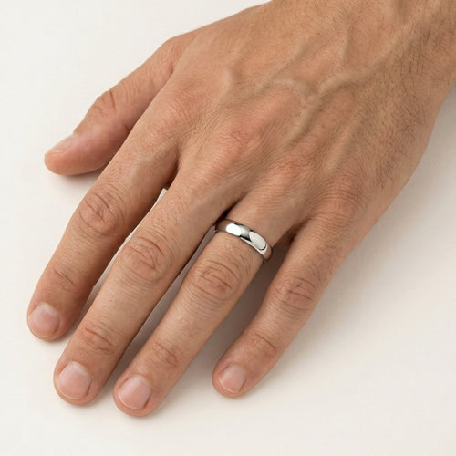 Ensemble d’alliances élégantes en or blanc