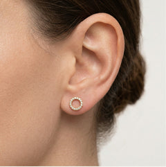 Boucles d’oreilles cercle en or jaune avec zircone cubique