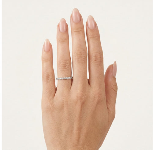 Lesklý snubní prsten z bílého zlata s volitelnými kameny