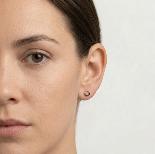 Yellow gold black onyx circle earrings