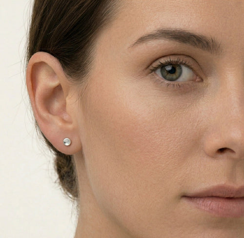 Men and women white gold studs earrings