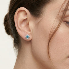 Náušnice z bílého zlata se safírem a diamanty