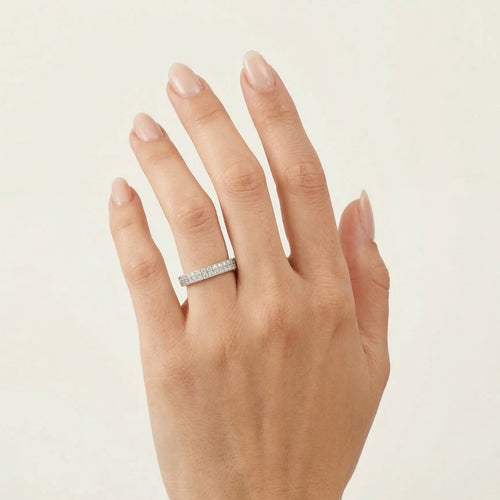 Double row gold ring with diamonds