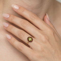 Anillo real tesoros de moldavita y granate