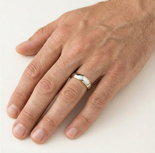 Einzigartiger zweifarbiger Trauring aus Gold