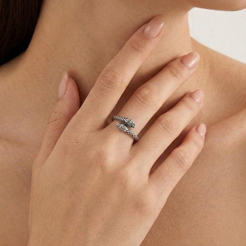 Bague serpent à deux têtes