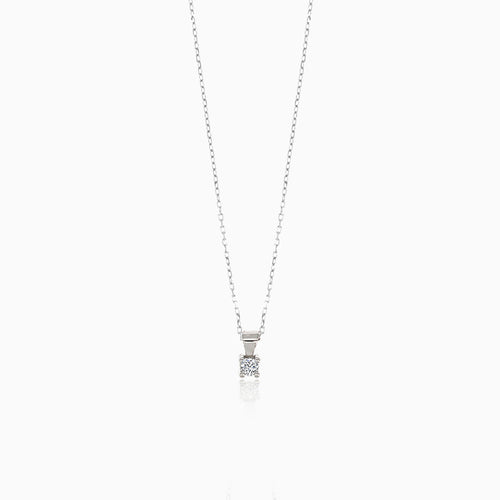 Náhrdelník s jedním diamantem