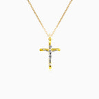 Zlatý kříž s Ježíšem Kristem