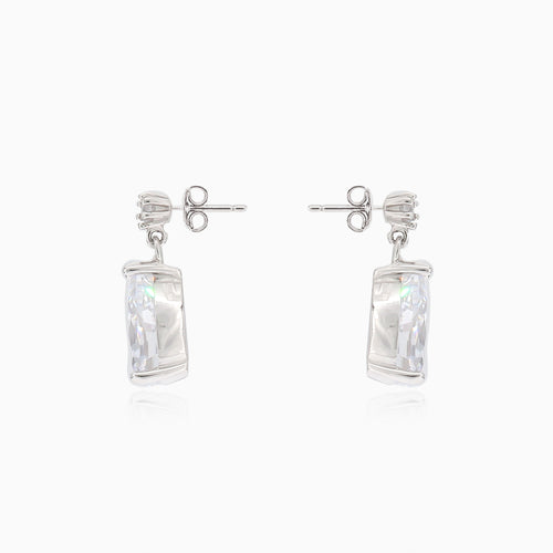 Boucles d'oreilles en or blanc en forme de goutte avec zircons