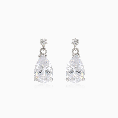 Boucles d'oreilles en or blanc en forme de goutte avec zircons