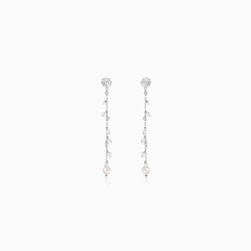 Hängende Ohrringe aus Weißgold mit Perlen
