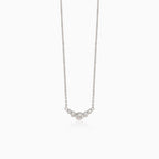 Silberne Halskette mit abgestuften Zirkonias