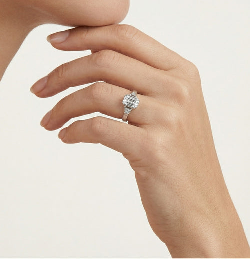 Elegantní stříbrný prsten se smaragdovým zirkonem