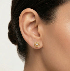 Puces d’oreilles cœurs en or avec zircon cubique