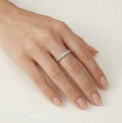 Chic silver ring with cubic zirconia